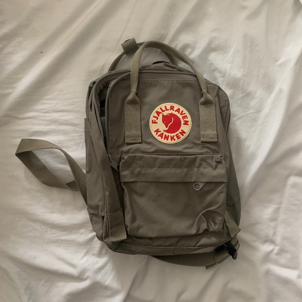 fjallraven kanken mini backpack